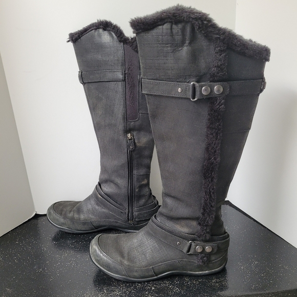 The North Face Brianna Black Boots - Picture 6 of 8